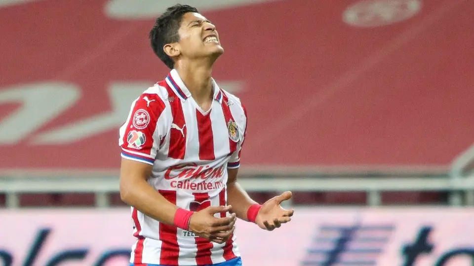 Chivas: Ángel Zaldívar, descartado para el Clásico Nacional