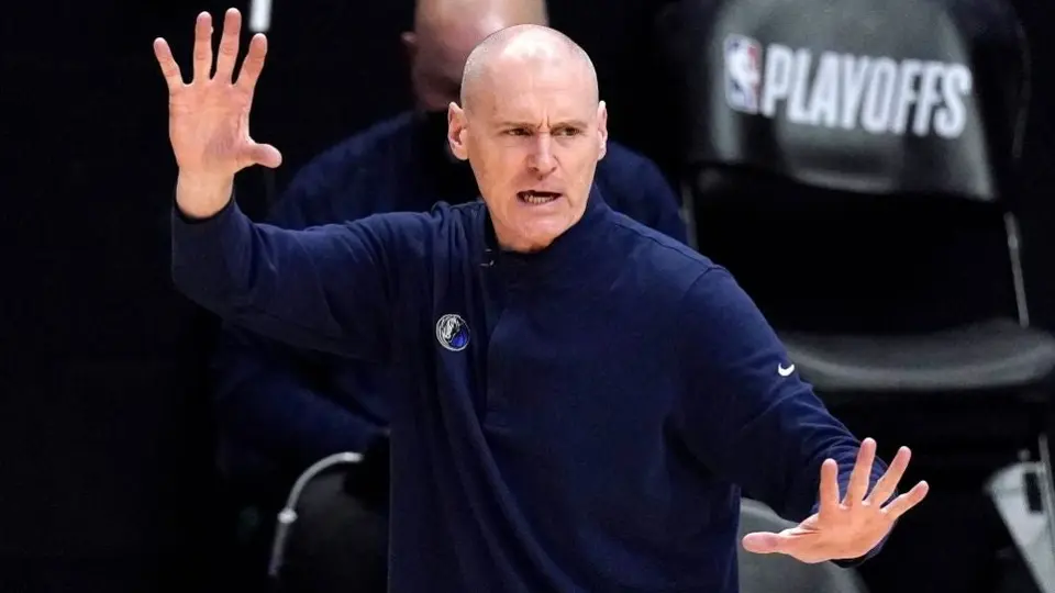 NBA: Rick Carlisle renunció como entrenador de los Dallas Mavericks