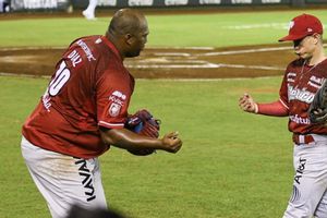 Diablos Rojos: Evitan la barrida y consigue primer triunfo sobre Leones en la serie de Campeonato