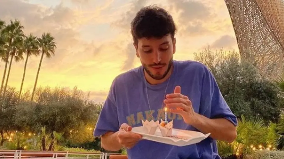 Barcelona: Sebastián Yatra se pone el dorsal '15' con el club Blaugrana
