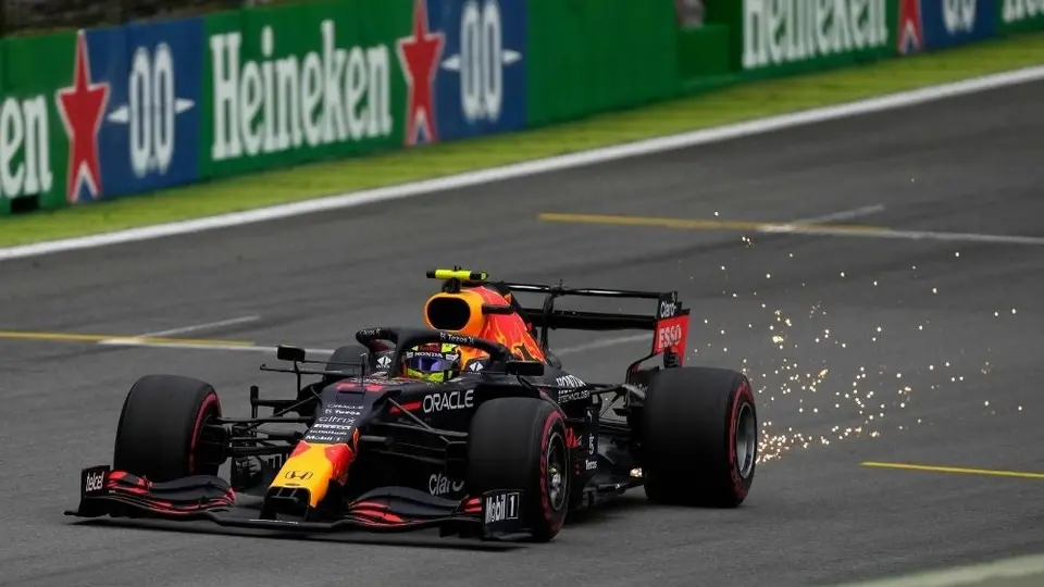 Checo Pérez: Fue sexto en el segundo día de pruebas libres del GP de Brasil
