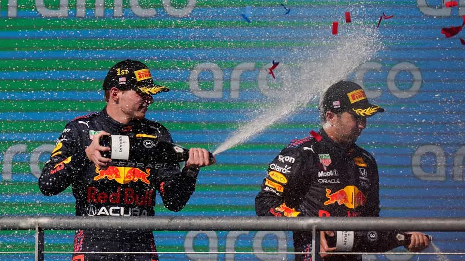 Checo Pérez, tercer lugar en Gran Premio de Estados Unidos