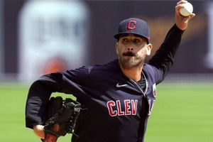 MLB: El mexicano Oliver Pérez, puesto en asignación por Indios de Cleveland