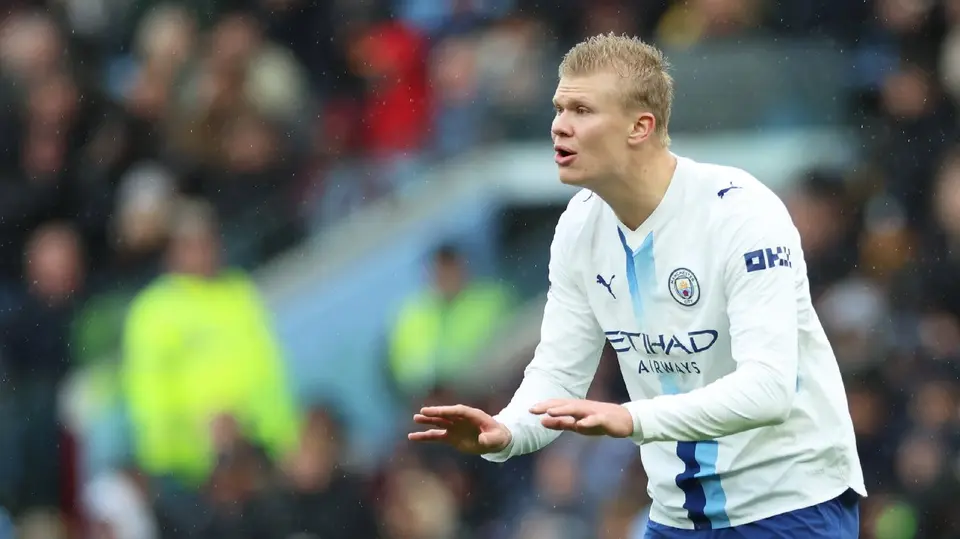 Erling Haaland en la derrota del Manchester city ante el Aston Villa | AP