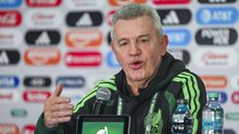 Javier Aguirre descartó tener problemas con Julián Quiñones y explicó su ausencia | IMAGO7