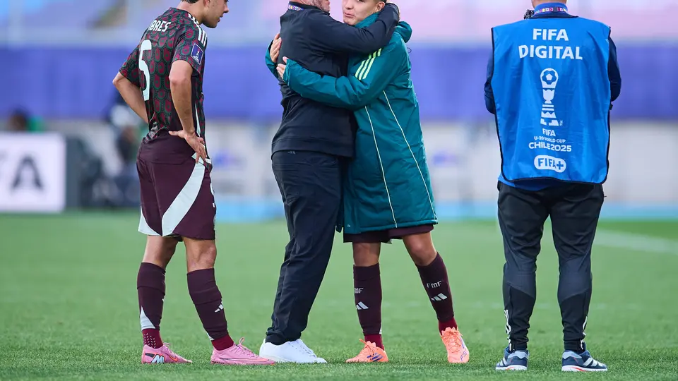 Lillini con Gilberto Mora en la concentración de la Selección Mexicana | MEXSPORT