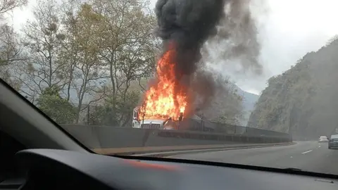 La organización denunció que al menos seis choferes murieron en hechos violentos registrados en carreteras federales. / X: @ELPINERO