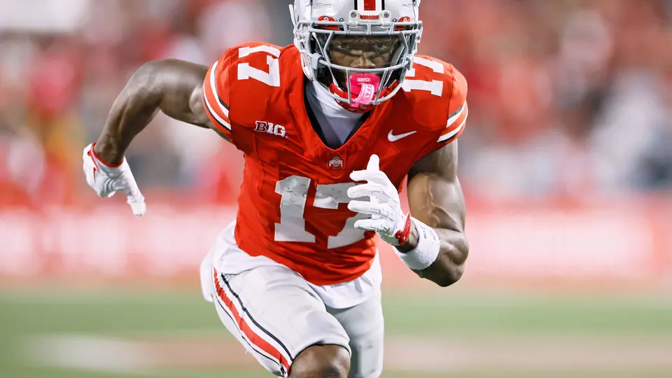 Receptores como Carnell Tate apuntan a destacar en la 40 yardas | X @daniel_rotman15