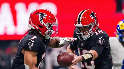 Cousins fue relegado a la suplencia con los Falcons | X @KirkCousins8