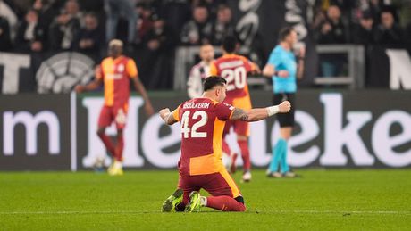 Abdulkerim Bardakci celebra el gol de Galatasaray en Turín | AP