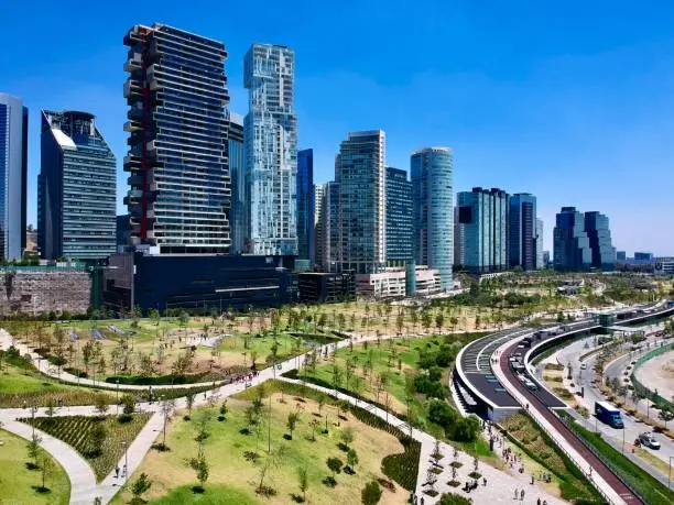 La Ciudad de México concentró más del 50 % del capital extranjero recibido en 2025. / iStock