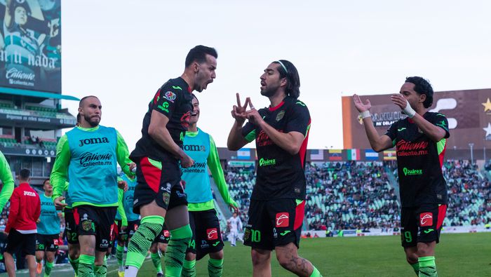 Rodolfo Pizarro celebrando su gol con Juárez ante Santos l MexSport