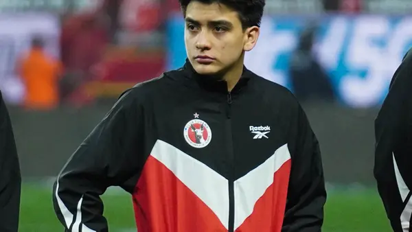 De la pubalgia a la cancha: el camino de Gilberto Mora hacia su regreso a la actividad