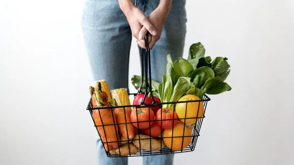 Entre los productos que más presionaron la inflación destacan el jitomate, la papa y el tomate verde / FREEPIK