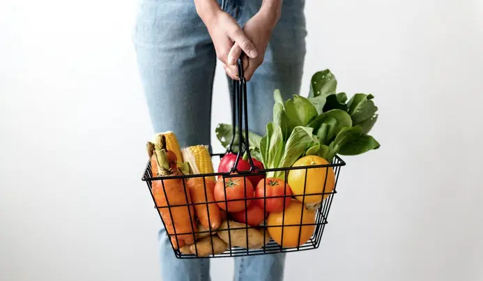 Entre los productos que más presionaron la inflación destacan el jitomate, la papa y el tomate verde / FREEPIK