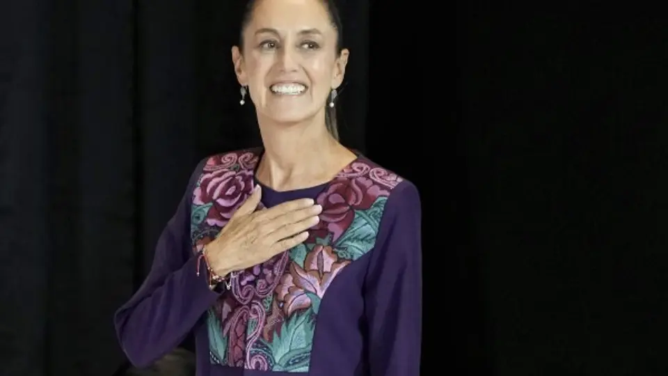 La presidenta de México supera a Nayib Bukele y Luis Abinader en la medición de marzo de 2026./ AP