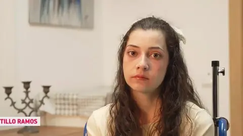 La joven de 25 años enfrenta una condición médica considerada grave e incapacitante./ X:@PSR_ElDebate_EU