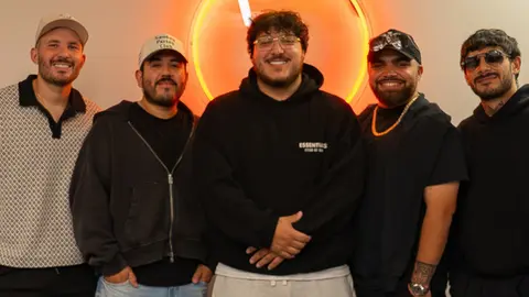 La música y el futbol se unen en el nuevo himno de la Selección Mexicana. / @grupofrontera