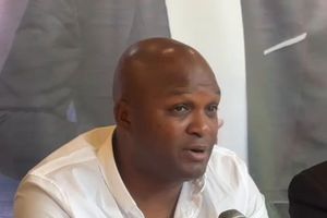 Aquivaldo Mosquera aclara su situación legal