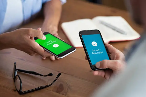 Tu iPhone ahora puede reemplazar a una terminal de pago tradicional con esta función. / iStock
