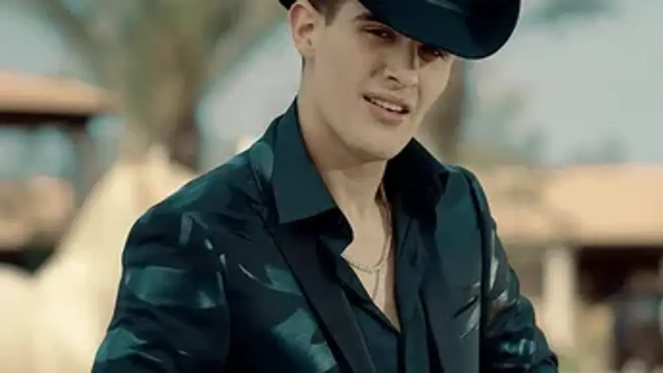 El cantante de regional mexicano está en el centro del debate luego de que se revelara un presunto distanciamiento con su hijo./ RS