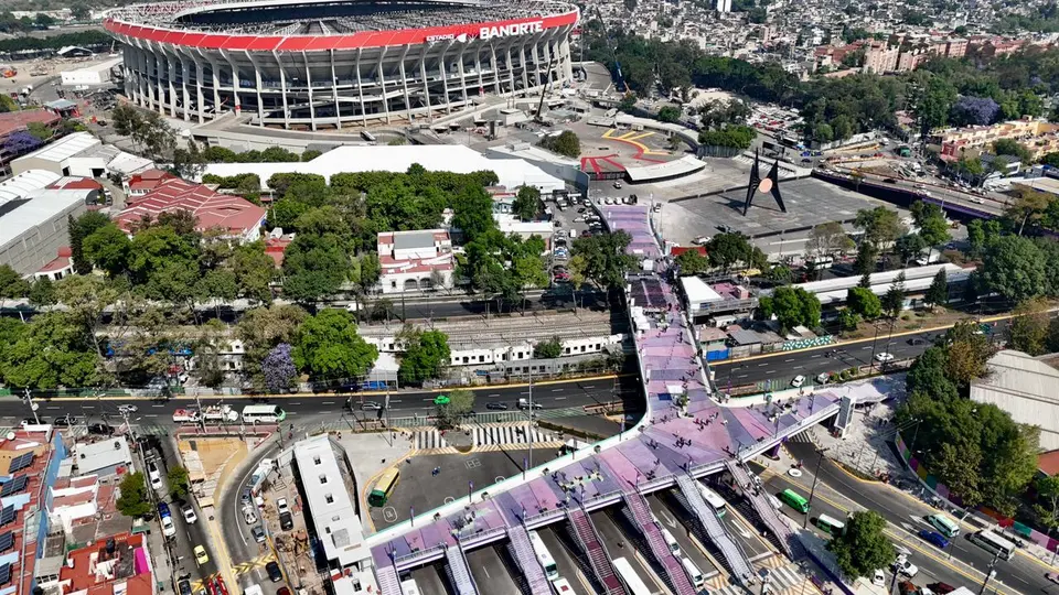 Panorámica de los alrededores del Estadio Banorte.