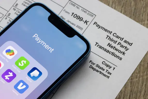 Apple activa en México la función que permite aceptar pagos sin contacto desde un iPhone. / iStock