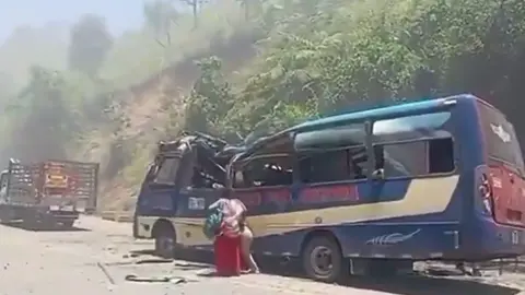 Explosión en Colombia: bomba deja muertos y heridos en plena carretera