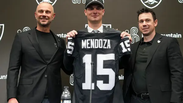 "No importa si eres latino": Andre Johnson lanza poderoso mensaje y se rinde ante la historia de Fernando Mendoza