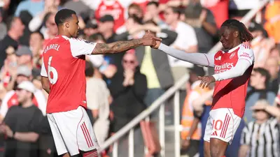 ¡Líderes otra vez! Arsenal vence por la mínima al Newcastle y recupera el liderato de la Premier League