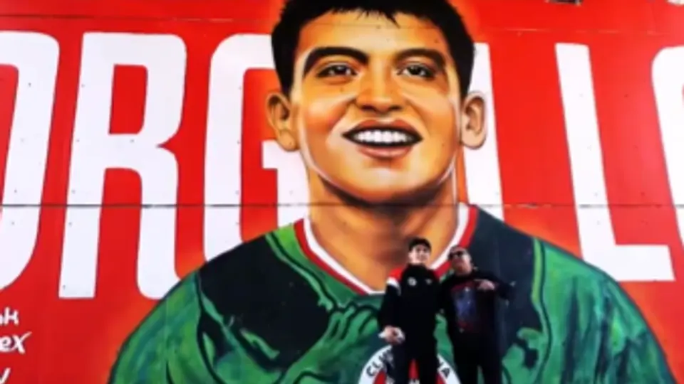 Gilberto Mora y su mural l CAPTURA