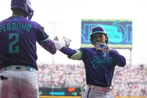 ¡Imparable! Alek Thomas marca el primer jonrón del Mexico City Game