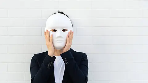 ¿Te ofrecen trabajo fácil? Podría ser fraude, advierte la Guardia Nacional en México