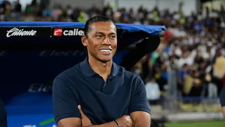 Joel Huiqui aún no firma con Cruz Azul pese al título; espera definir su futuro esta semana