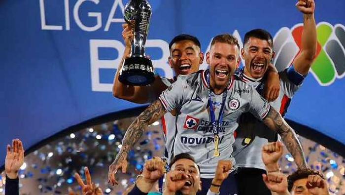 Cruz Azul Campeón | MIGUEL PONTÓN