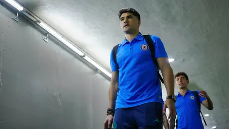"Nos está gustando salir campeones acá": Nico Ibáñez lanza dardo a Pumas tras la Final