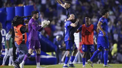 ¡Se acuerda de Anselmi! Rotondi le "dedica" la Décima de Cruz Azul al técnico argentino