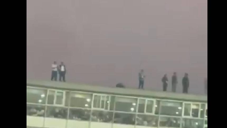 Aficionados subieron a la terraza de CU | CAPTURA