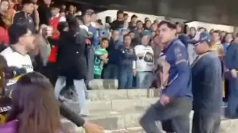 Afición de Pumas en las gradas l CAPTURA SACADA DE IMAGEN