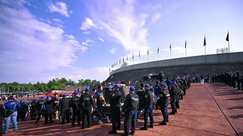 Aficionados no pueden entrar al estadio pese a tener boletos | MEXSPORT