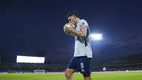 Así salió entre lágrimas Paradela tras lesionarse en la Final de Vuelta ante Pumas