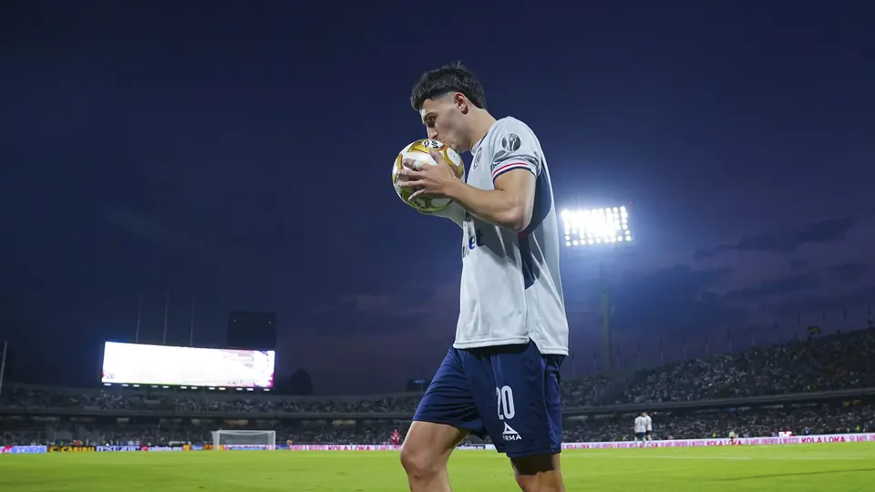 Así salió entre lágrimas Paradela tras lesionarse en la Final de Vuelta ante Pumas
