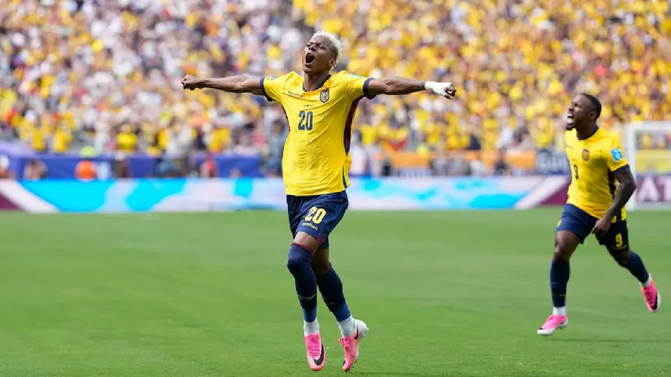 Nilson Angulo tras anotar con Ecuador | AP