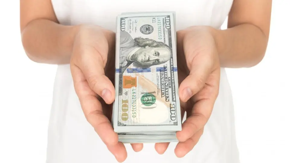 ¿Comprarás dólares este jueves 25 de junio? Así amanece el peso mexicano tras el triunfo de México