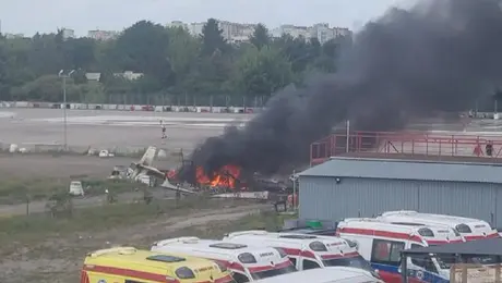 VIDEO: Avioneta se estrella, explota y deja varios muertos a su paso