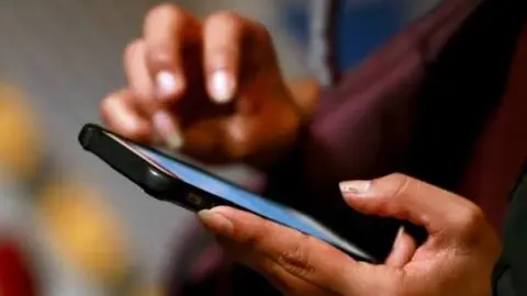 El registro de líneas de prepago se realizará entre agosto y diciembre, de acuerdo con el último dígito del número telefónico./ RS
