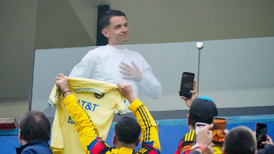 Álvaro Fidalgo en su despedida con América | IMAGO7