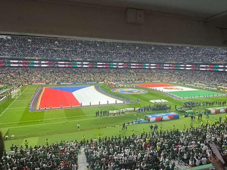 México y Chequia en el protocolo de los himnos de la Copa del Mundo