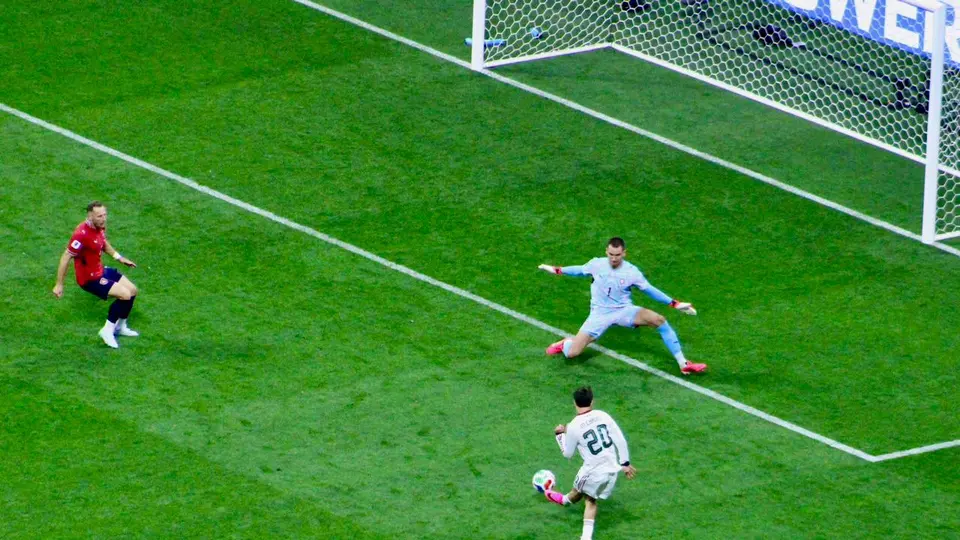 Mateo Chávez logró poner el partido 1-0 con su primer gol en Mundiales | GERARDO ROSALES