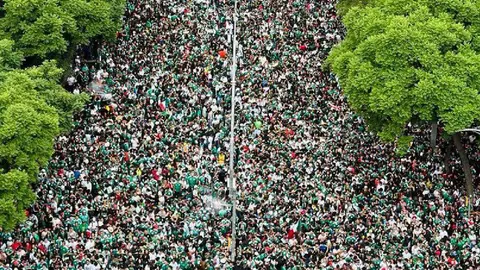 El Gobierno de la CDMX reportó que asistieron más de 800 mil personas a los festejos / FB: @GobiernoCDMX